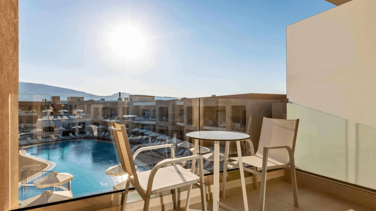 White Olive Elite Laganas